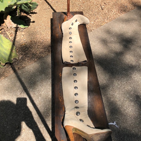 Juicy Couture suede boots - Picture 5 of 6